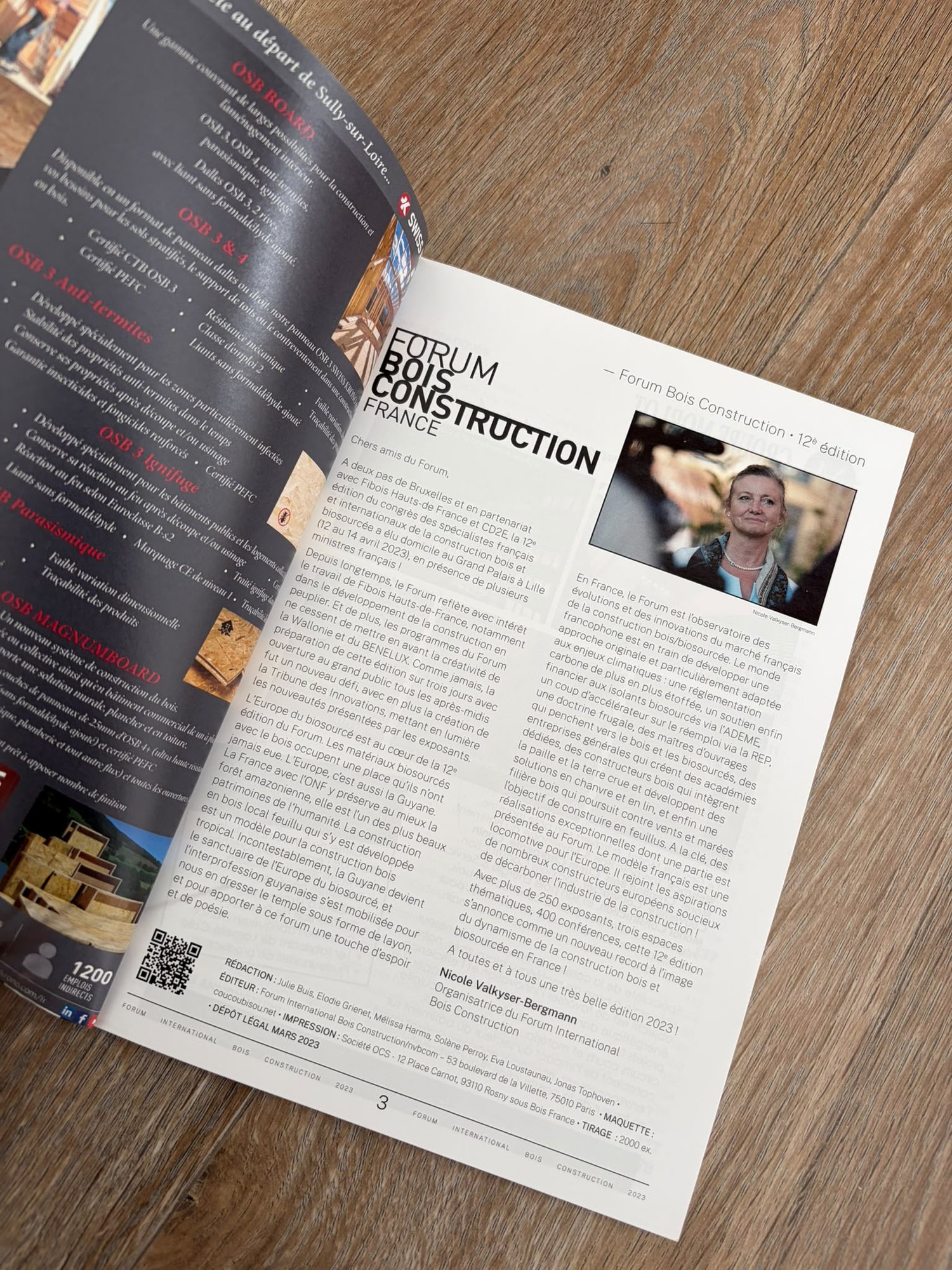 Livret du Forum Bois Construction ouvert sur une page intérieure